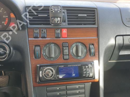Front left window mechanism MERCEDES-BENZ C-CLASS (W202) C 220 D (202.021) | BP10661624C22 