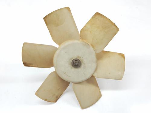 Used Radiator fan VW GOLF II (19E, 1G1) 1.8 GTI (112 hp) 12463780