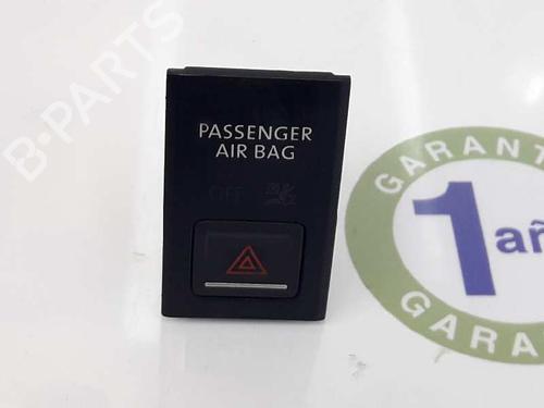 Used Warning switch VW SCIROCCO III (137, 138) 1.4 TSI (125 hp) 13096254