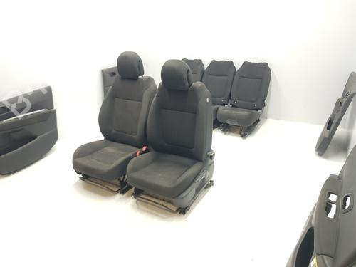 Seats set PEUGEOT 5008 (0U_, 0E_) 1.6 16V | BP6599142C78 