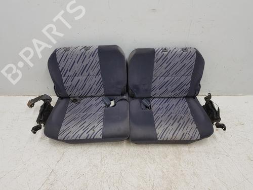 Sæde bagtil (3. række) Sæde bagtil (3. række) TOYOTA LAND CRUISER 90 (_J9_) 3.0 TD (KZJ90_, KZJ95_, KZJ90R, KZJ95R, KZJ90W, KZJ95W) (125 hp) 35737530 35737530