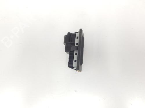 Tailgate handle PEUGEOT 208 I (CA_, CC_) 1.2 VTI 82 | BP9841278C132 