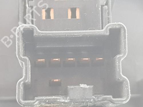 Right front window switch NISSAN X-TRAIL II (T31) 2.0 dCi 4x4 | BP8941325I26 