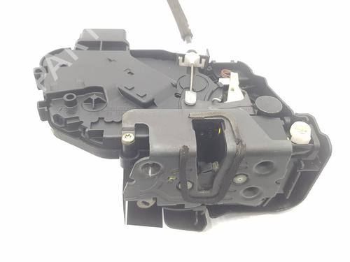 Zamek drzwi tylnych prawych LAND ROVER DISCOVERY III (L319) 2.7 TD 4x4 | BP11416461C99 