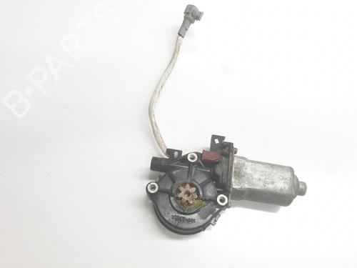 Used Right rear window motor TOYOTA LAND CRUISER 90 (_J9_) 3.0 TD (KZJ90_, KZJ95_, KZJ90R, KZJ95R, KZJ90W, KZJ95W) (125 hp) 32521450