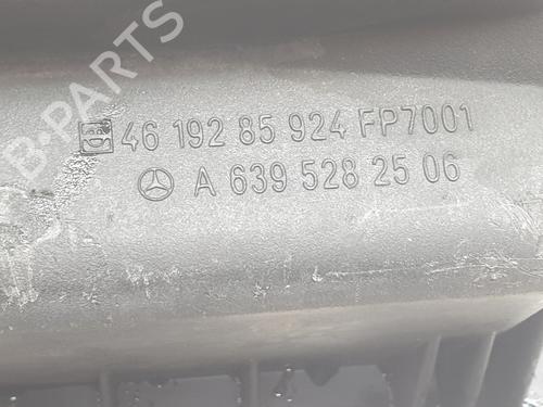 Air filter box MERCEDES-BENZ VITO Bus (W639) 115 CDI (639.701, 639.703, 639.705) | BP28198322M87 