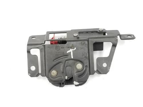 Used Tailgate lock BMW X3 (E83) xDrive 30 d (218 hp) 7878207