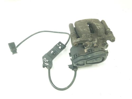 Bremssattel rechts hinten INFINITI Q30 1.5 D (109 hp) 17362515