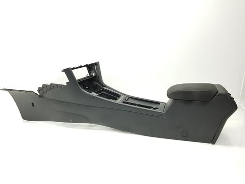Used Armrest / Center console VW GOLF VII (5G1, BQ1, BE1, BE2) 1.6 TDI (105 hp) 21842674
