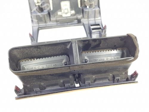 Luftventilen TOYOTA LAND CRUISER 90 (_J9_) 3.0 TD (KZJ90_, KZJ95_, KZJ90R, KZJ95R, KZJ90W, KZJ95W) | BP30701025I21