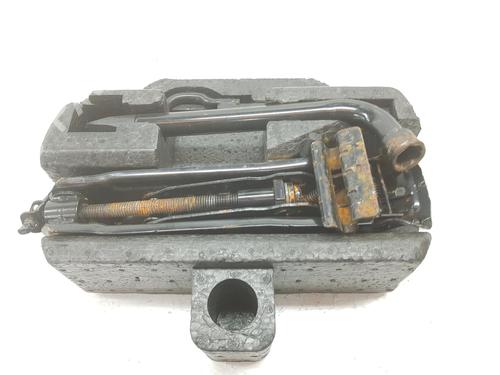Jack Kit FORD FIESTA VI (CB1, CCN) 1.6 TDCi | BP14092534C119 
