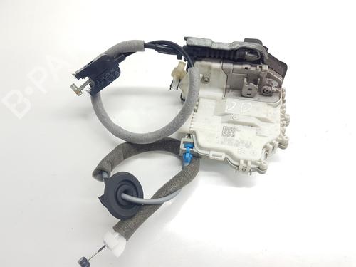 front-right-lock-audi-a3-limousine-8vs-8vm-2013-2014-2015-2016-2017-2018-2019-2020-2021-33119409 main image