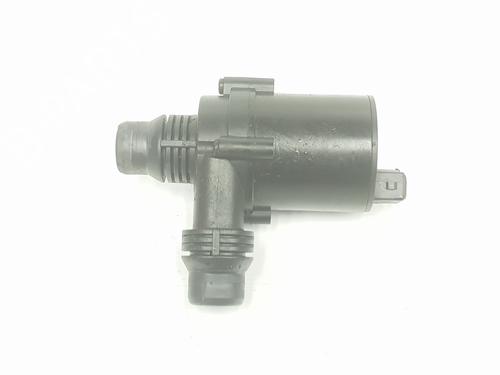 Used Auxiliary water pump BMW X5 (E70) xDrive 30 d (245 hp) 14105900