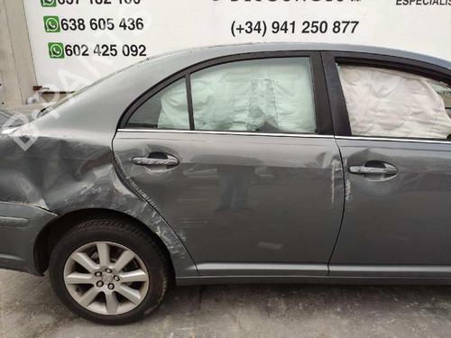 Fuse box TOYOTA AVENSIS Saloon (_T25_) 2.0 VVT-i (AZT250_, AZT250R) | BP6335946E1 