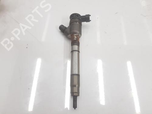 Injector HYUNDAI i30 Estate (GD) 1.6 CRDi (128 hp) 17169339