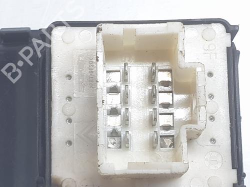 Left front window switch CITROËN C3 III (SX) 1.2 PureTech 82 | BP31946885I27