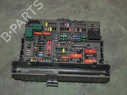 Used Fuse box BMW X1 (E84) sDrive 20 d (177 hp) 799029