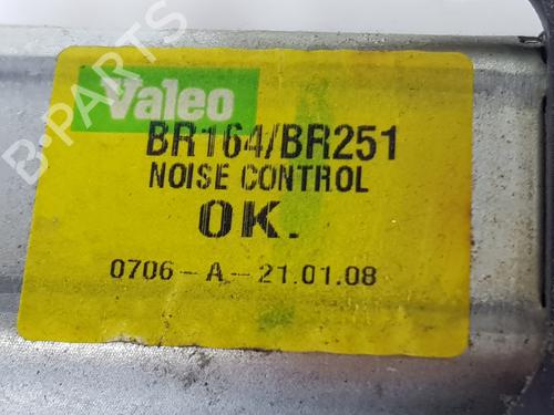 Rear wiper motor MERCEDES-BENZ M-CLASS (W164) ML 280 CDI 4-matic (164.120) | BP29208694M102 