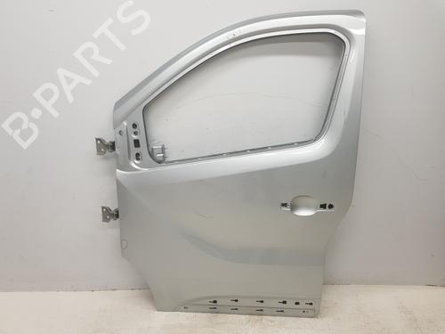 Used Left front door RENAULT TRAFIC III Van (FG_) 1.6 dCi 140 (FGMA, FGMC) (140 hp) 30682030