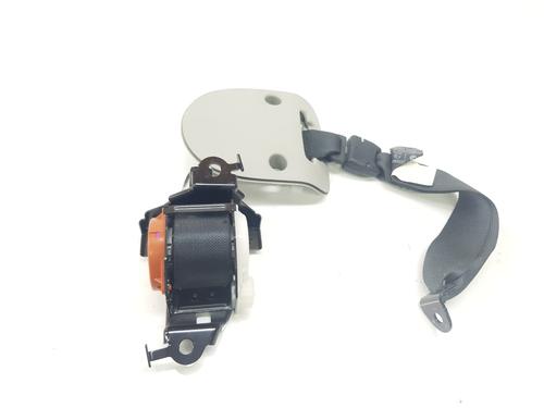 rear-center-seatbelt-suzuki-vitara-ly-2015-36276974 main image