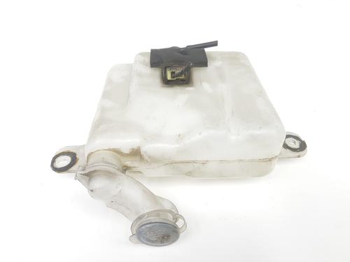 Used Windscreen washer tank TOYOTA LAND CRUISER 90 (_J9_) 3.0 TD (KZJ90_, KZJ95_, KZJ90R, KZJ95R, KZJ90W, KZJ95W) (125 hp) 16523644