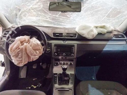 Andere VW PASSAT B7 Variant (365) 2.0 TDI | BP13097995O1 