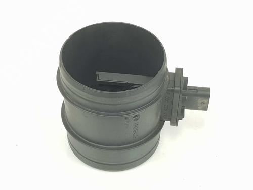 Mass air flow sensor IVECO DAILY VI Van 35S15, 35C15, 40C15, 50C15 | BP7464413M95 