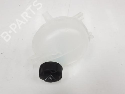 Used Expansion tank PEUGEOT 208 II (UB_, UP_, UW_, UJ_) 1.2 PureTech 100 (101 hp) 9727727