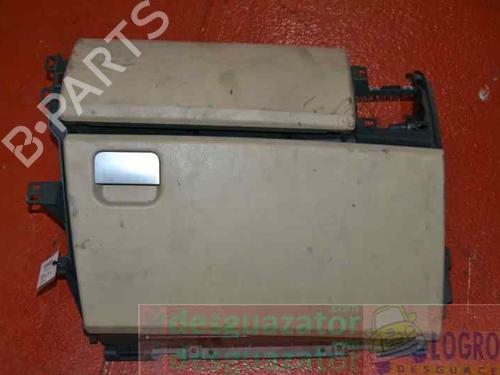 Used Glove box LAND ROVER DISCOVERY III (L319) [2004-2009]  4240539
