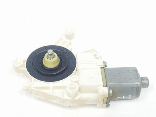 Used Right rear window motor MERCEDES-BENZ M-CLASS (W166) ML 250 CDI / BlueTEC 4-matic (166.004, 166.003) (204 hp) 21073085