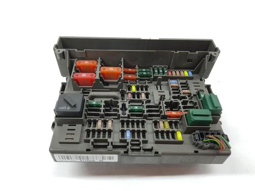 Used Fuse box BMW X1 (E84) sDrive 18 d (143 hp) 17192305