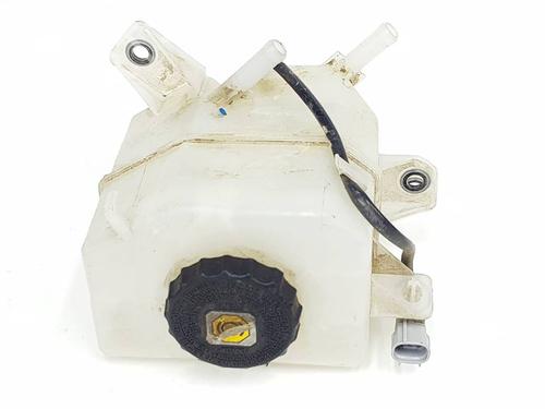 Used Brake fluid reservoir Brake fluid reservoir TOYOTA RAV 4 IV (_A4_) 2.5 Hybrid (AVA42_) (155 hp) 40082777 40082777