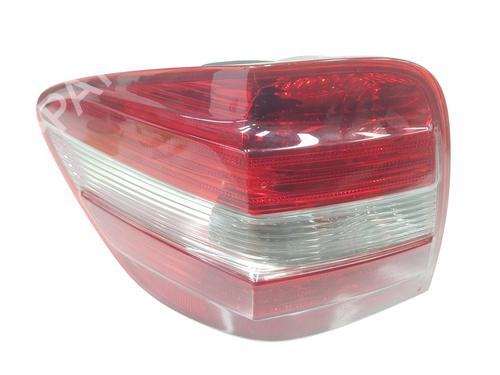 Left taillight MERCEDES-BENZ M-CLASS (W164) ML 320 CDI 4-matic (164.122) | BP17451652C34 