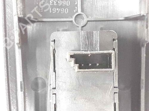 Right front window switch BMW 1 (E87) 118 d | BP5407352I26 