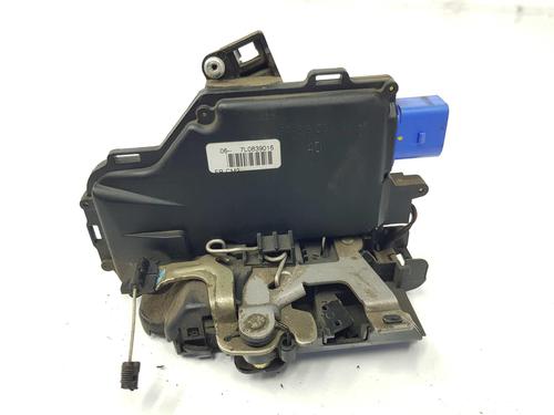 Rear right lock VW TOURAN (1T1, 1T2) 2.0 TDI 16V | BP9456770C99 