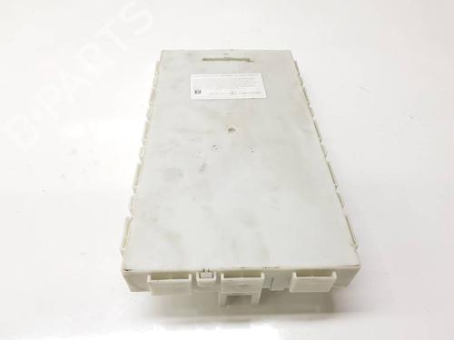 Used Fuse box Fuse box 39504983 39504983