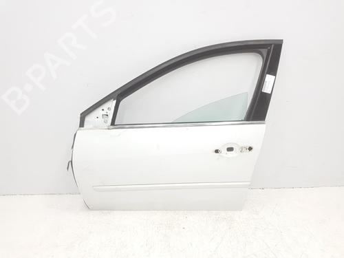 Used Left front door RENAULT LAGUNA III Grandtour (KT0/1) 1.5 dCi (KT0A, KT0R, KT02) (110 hp) 12464632