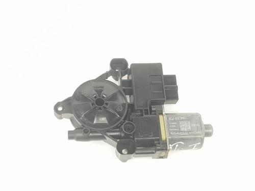 Motor elevalunas trasero izquierdo AUDI A3 Sportback (8VA, 8VF) 2.0 TDI (150 hp) 15881481