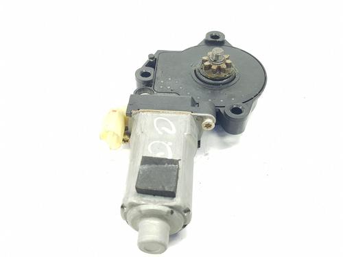 Right front window motor KIA SPORTAGE II (JE_, KM_) 2.0 CRDi 4WD | BP13297957E20 