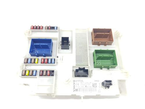 Fuse box VOLVO XC60 I SUV (156) D4 (190 hp) 15616337