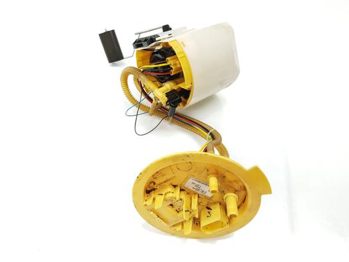 Used Fuel pump BMW X5 (G05, F95) xDrive 30 d (265 hp) 27878924