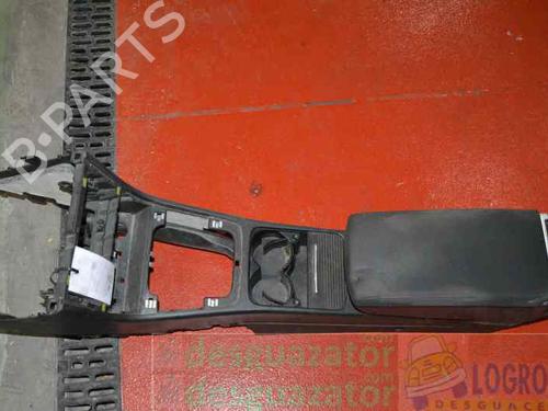 Used Armrest / Center console VW PASSAT B6 (3C2) 2.0 TDI 16V (140 hp) 7893338
