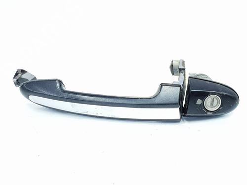 Used Front left exterior door handle HYUNDAI SANTA FÉ II (CM) 2.2 CRDi GLS (150 hp) 23146860