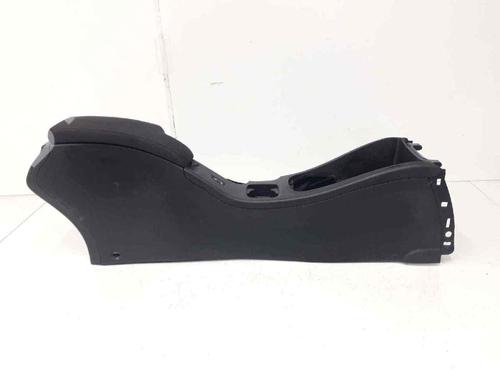 Used Armrest / Center console Armrest / Center console RENAULT MEGANE III Hatchback (BZ0/1_, B3_) 1.5 dCi (106 hp) 7153120 7153120