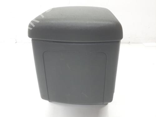 Armrest / Center console NISSAN NAVARA NP300 (D40) 2.5 dCi 4WD (D40TT, D40T, D40M, D40BB) | BP23388789I20 