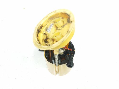 Used Fuel pump BMW 1 (E87) 118 d (143 hp) 8369425