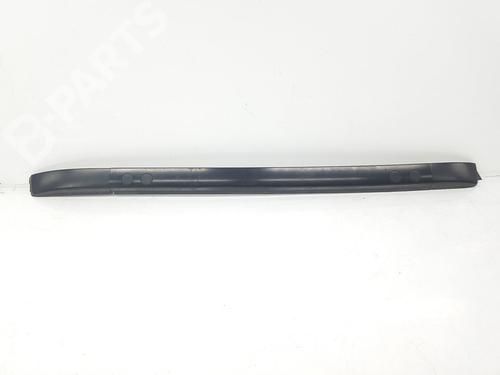 Used Roof bars Roof bars SUZUKI GRAND VITARA II (JT, TE, TD) 1.9 DDiS All-wheel Drive (JT419, TD44, JB419WD, JB419XD,... (129 hp) 10068983 10068983