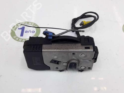 Front right lock OPEL VIVARO A Van (X83) 2.5 DTI (F7) 8200008248 | 91166227 | 3 PINES |