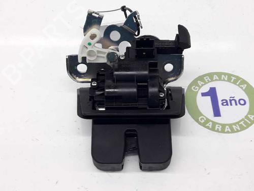 Used Tailgate lock AUDI A3 Sportback (8VA, 8VF) 1.6 TDI (110 hp) 4650811