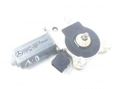 Right front window motor MERCEDES-BENZ C-CLASS (W203) C 220 CDI (203.008) | BP20187636E20 
